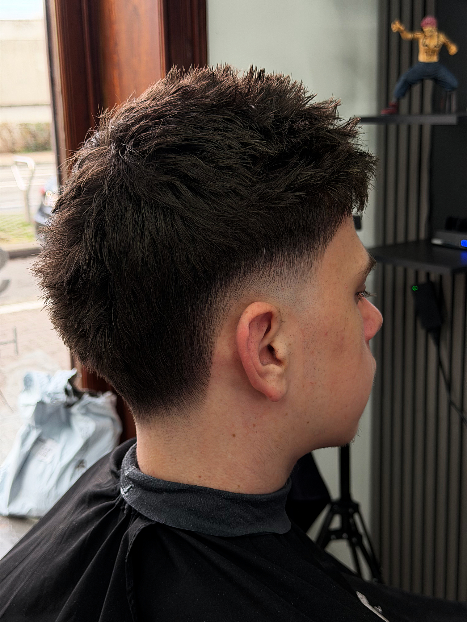 Burst taper fade messy look